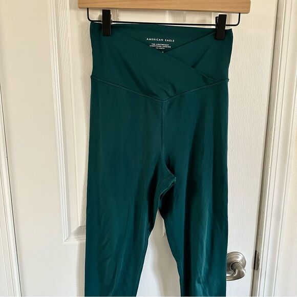 American Eagle The Lightweight Everything Legging 7/8 Length Green Size Small - Picture 2 of 7